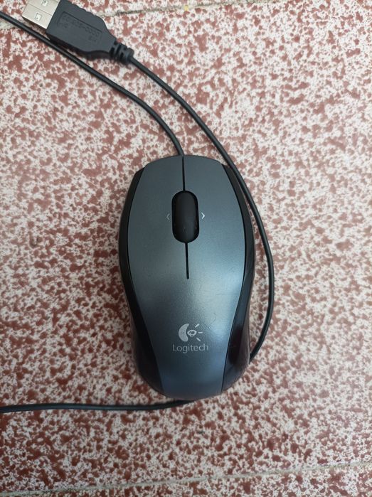 Мини оптична мишка Logitech M-UAG120