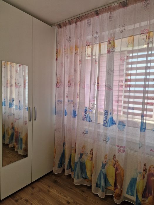 Perdea camera copii