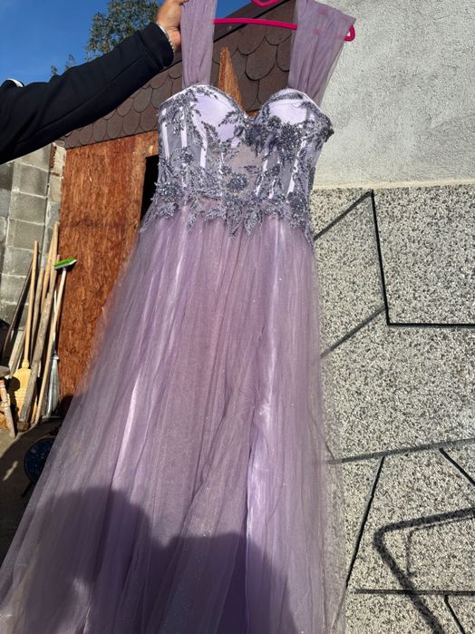 Бална Рокля лилава.