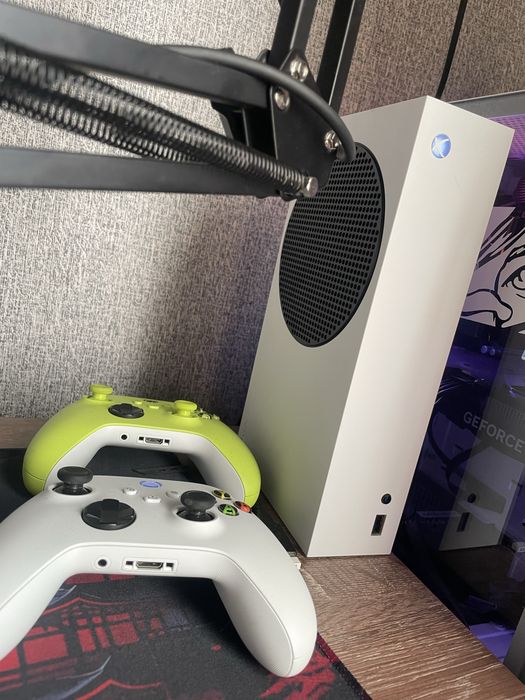 Продам Xbox series s