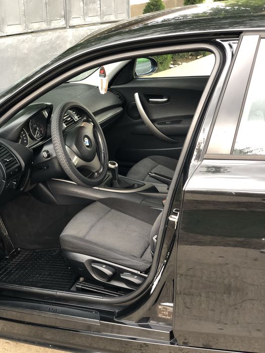 BMW Seria 1 118D – 2007 – 2.0 Diesel – Negru