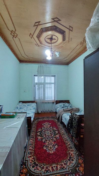 8 комн. ДОМ, участок 6 соток. Янгихает р-н, ор-р Сергели 1. Метро 1 км