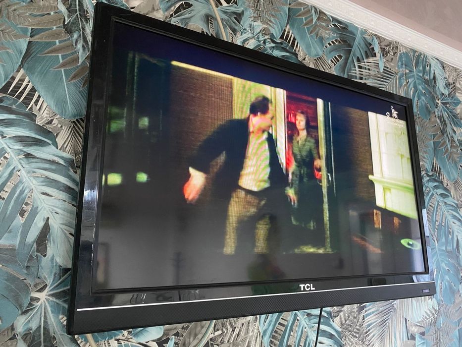 Продам телевизор