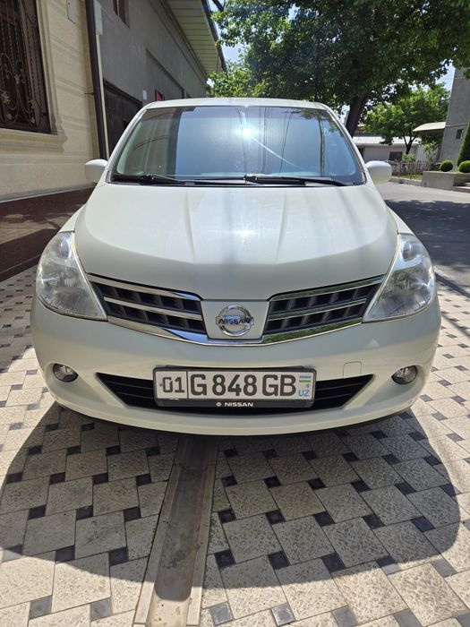 Nissan tiida 2008