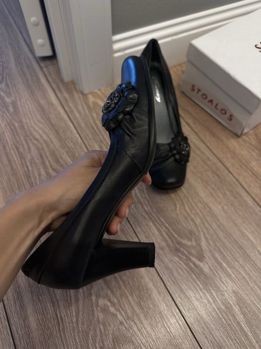 Продам новые туфли