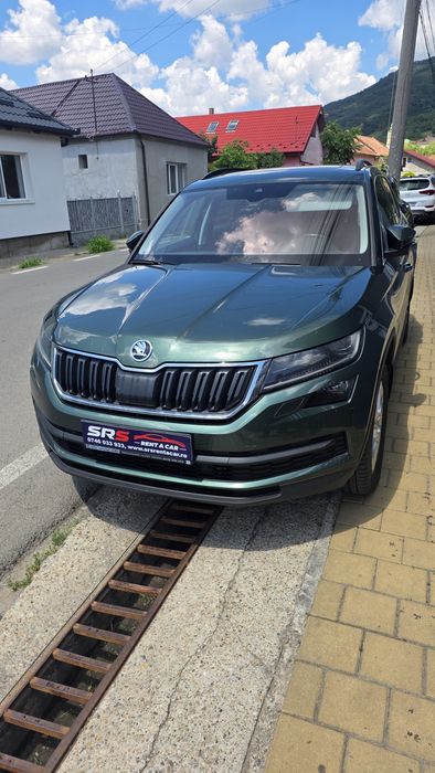 Inchirieri auto Rent A Car masini premium preluare aeroport