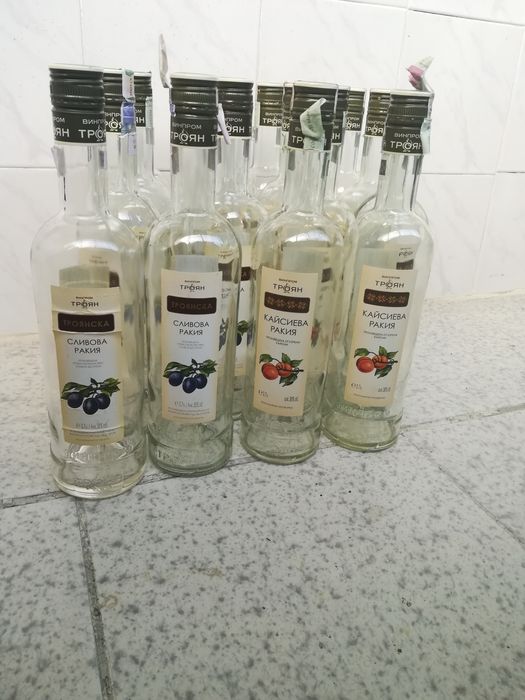 Стъклени бутилки