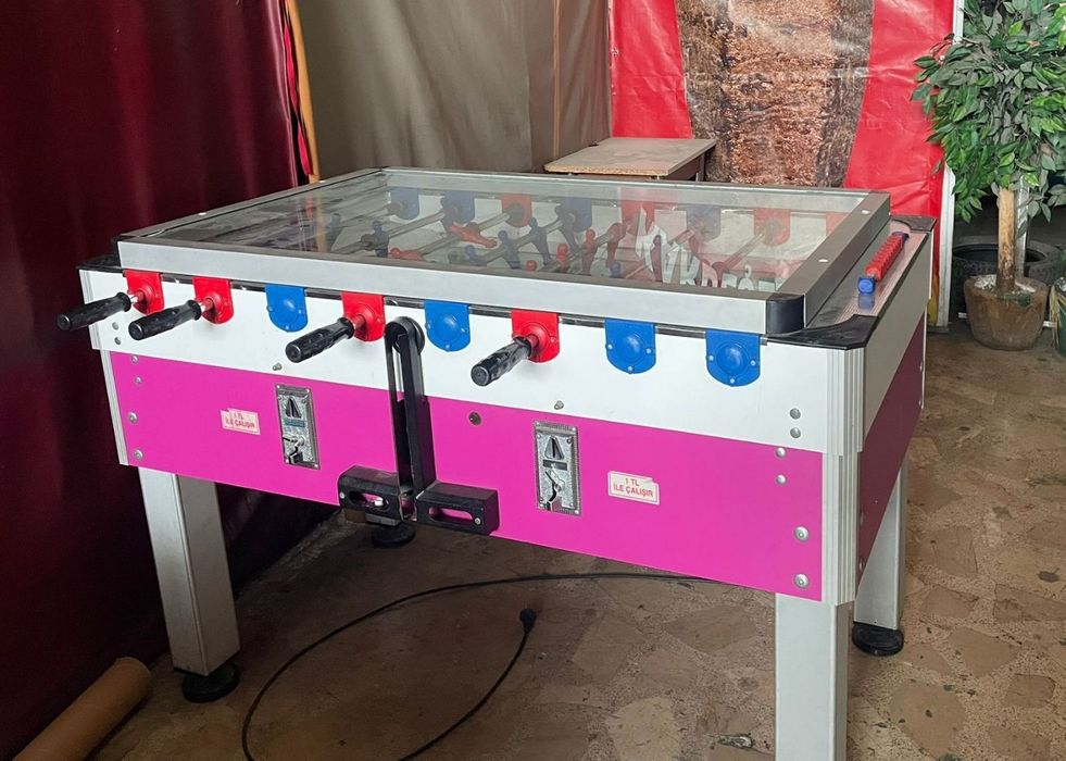 Атрактивна ел. джага, работеща

с € монети