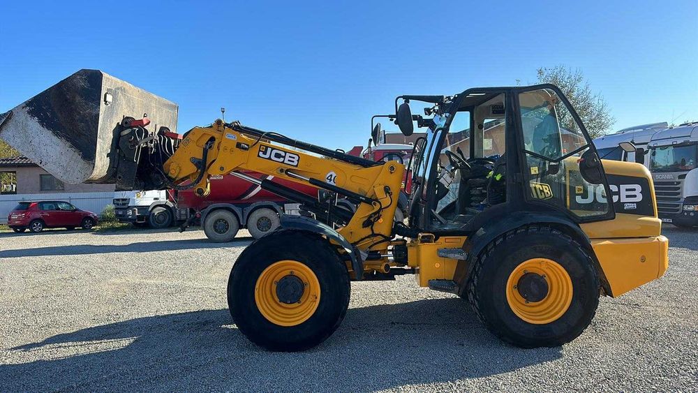 Incarcator frontal JCB TM 310