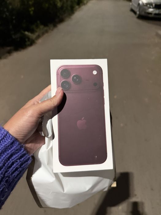 iPhone 18 pro 256 gb e sim. Айфон 18 про 256 гб е сим