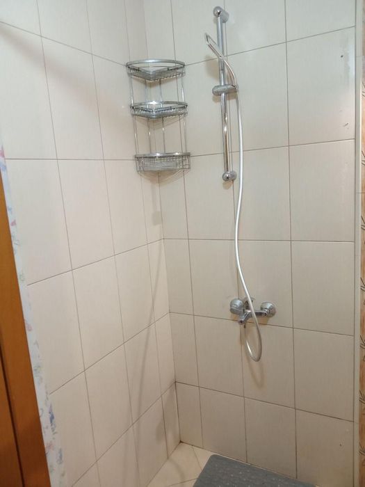 Дава се под наем Тристаен апартамент в Пловдив, Кършияка - 120 кв.м за 639 € - Снимка #3