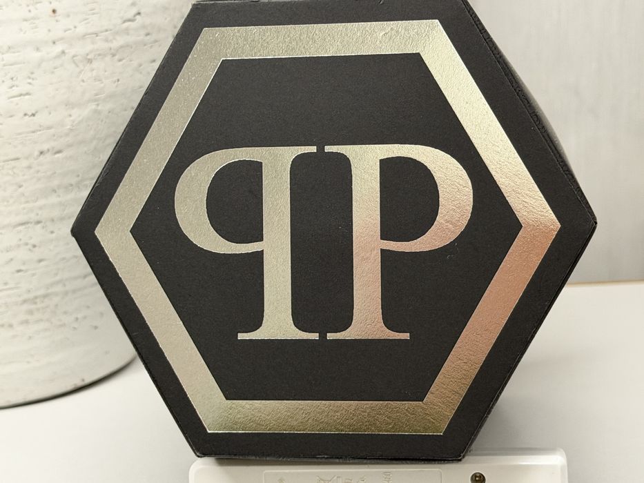 Продавам часовник PHILIPP PLEIN