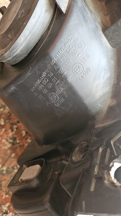 Оригинални Фарове за RENAULT 3