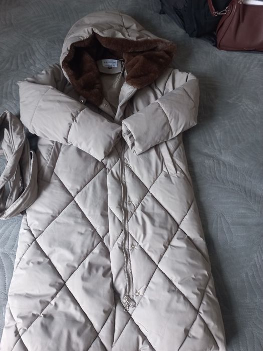 Продам зимную куртку