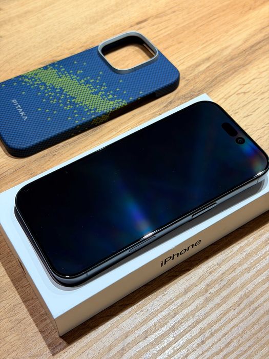 iPhone 16 Pro - 256 GB - Black Titanium - Като нов