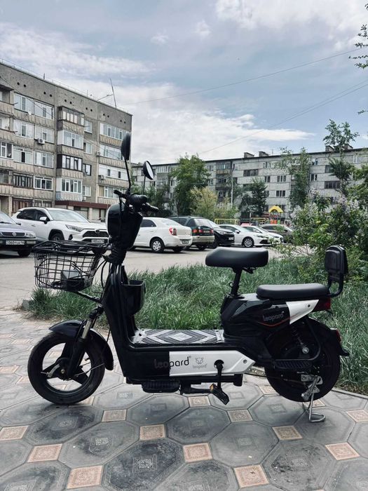 Продам эллектроскутер.