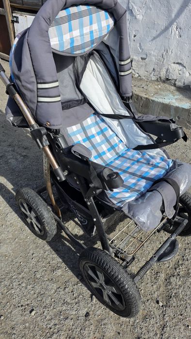 Коляска детская .