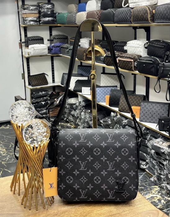 Мъжка Чанта / Louis Vuitton