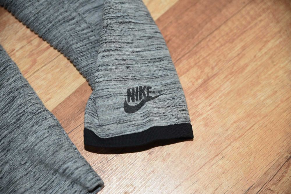 NIKE Tech оригинално мъжко горнище, размер М