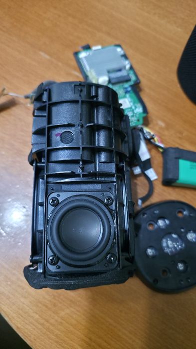 Jbl link 10 (на части)