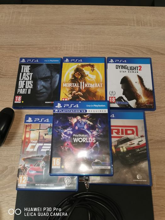Плейстейшън 4 про