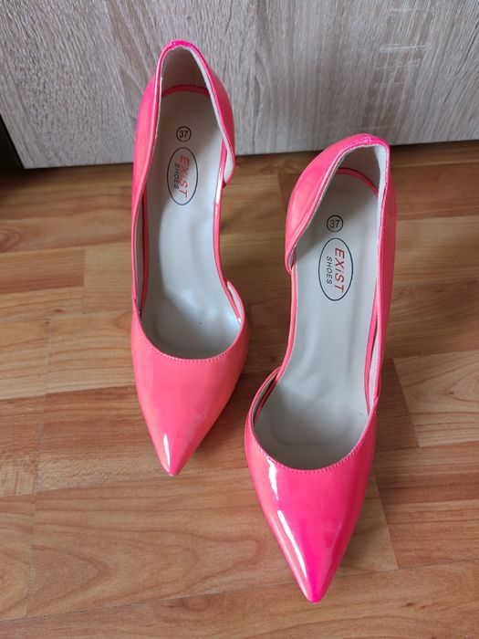 Pantofi stiletto roz neon