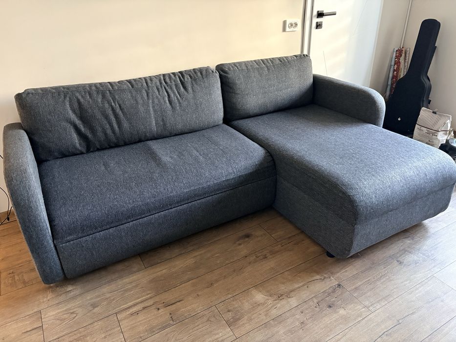 Разтегателен диван