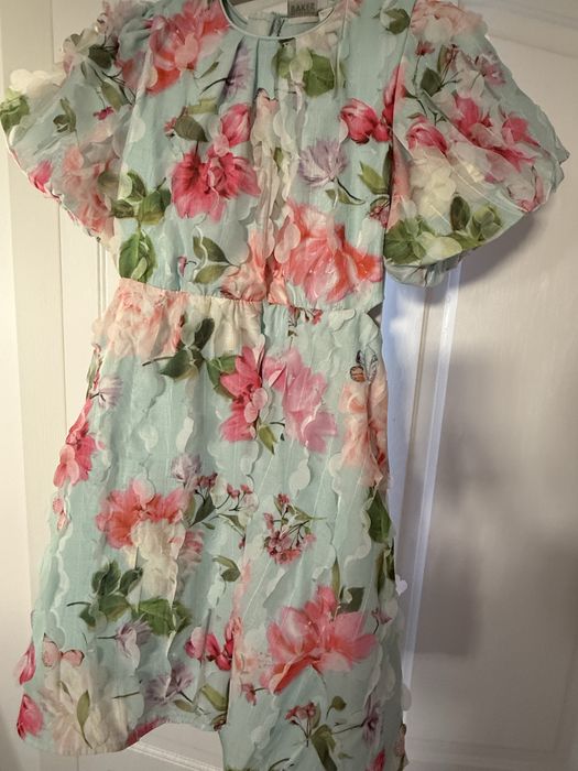 Рокля Ted Baker за 12 години