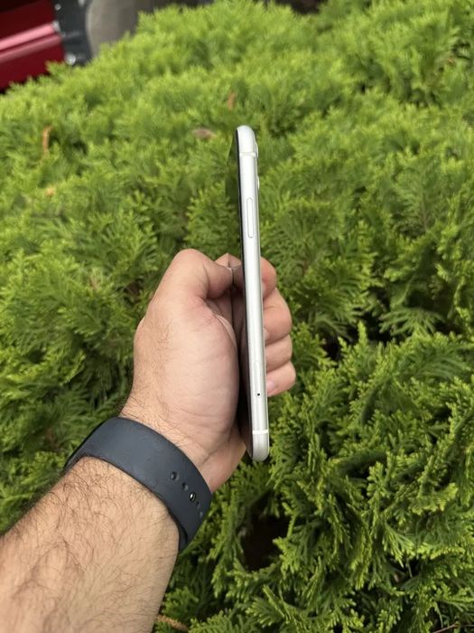 Айфон 11{без ремонта}IPhone 11