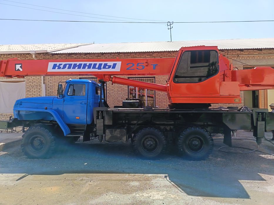 Урал автокран 25 тон