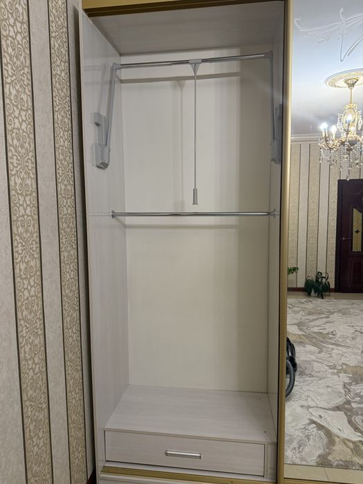 Продам шкаф купэ и комод для обуви