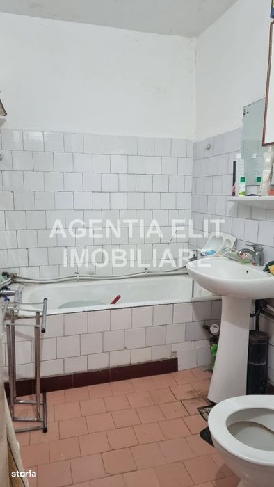 Apartament 3 camere, zona Parcul Curcubeului