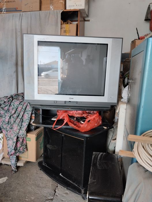 Телевизор LG 71 диагональ