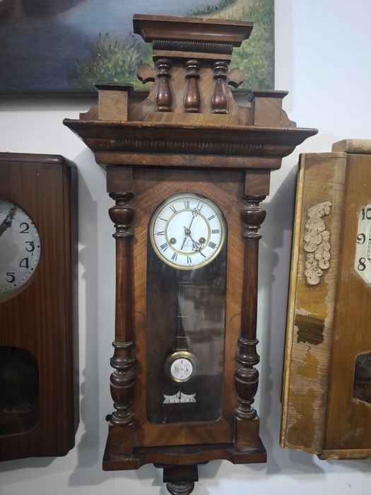 Часы le roi a Paris