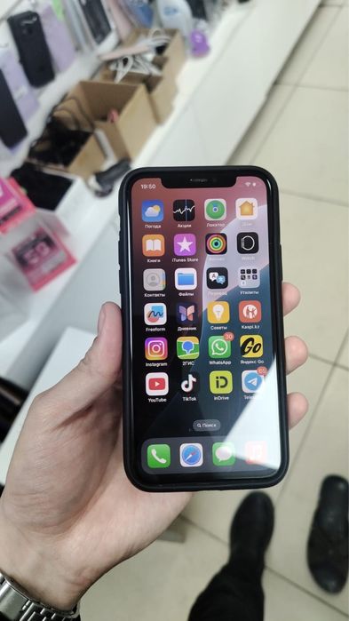Айфон 11 Про В хорошем состояний