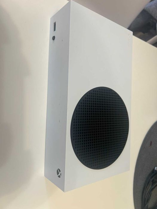 Xbox Series S , 500GB, Digital Edition, Перфектно състояние
