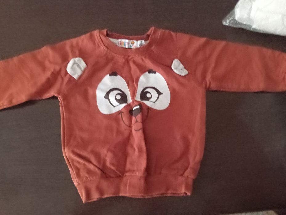 Продам детские кофты.