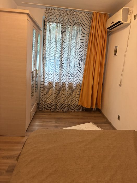 Inchiriez apartament  semidecomandat