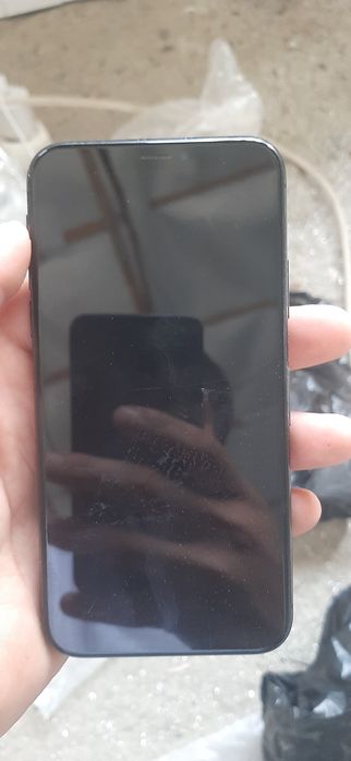 Iphone x 64 gb xolati yaxwi