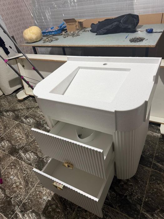 Раковина тумба бар су жаңа