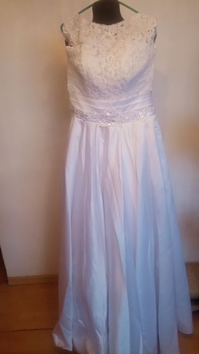 Свадебное платья 2000 т