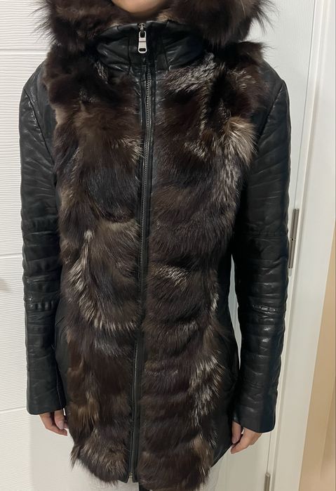 Дамско кожено яке с естествен косъм