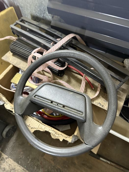 Продам руль 2109