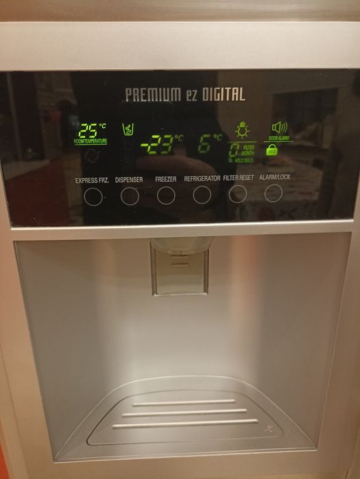 Продам холодильник LG