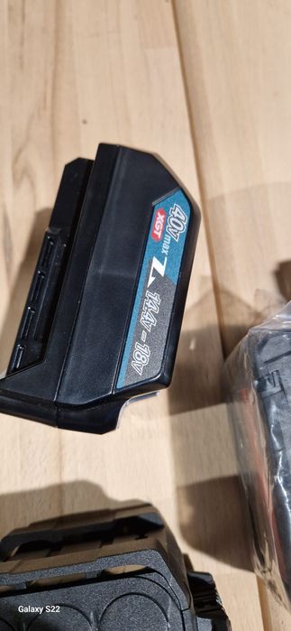 Hilti , Milwaukee,Makita acumulator
