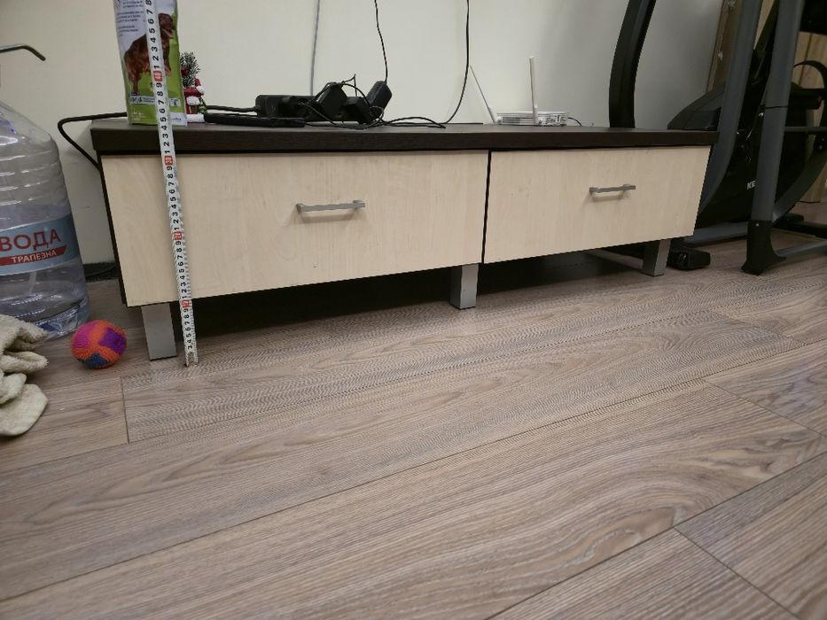 Тв шкаф  холна секция