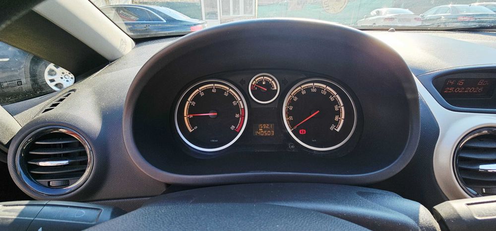 Opel Corsa 1,2 benzină