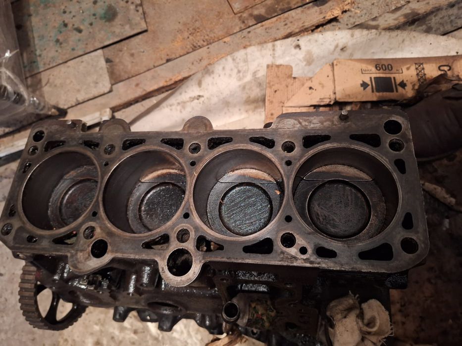 Блок двигателя в сборе