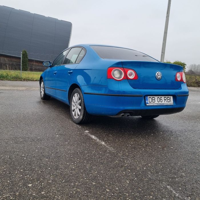 Vând Volkswagen Passat