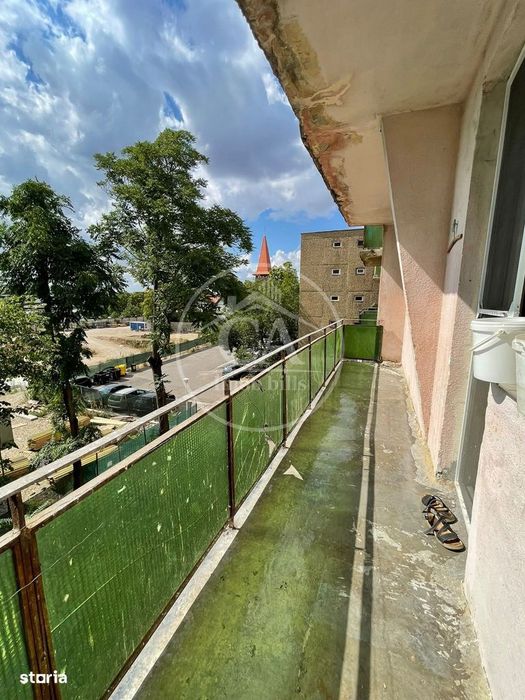 Apartament de vânzare cu 2 camere în zona Rogerius, Oradea